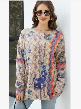 Floral Cable-Pattern V-Neck Sweater in Beige with Chevron Accents